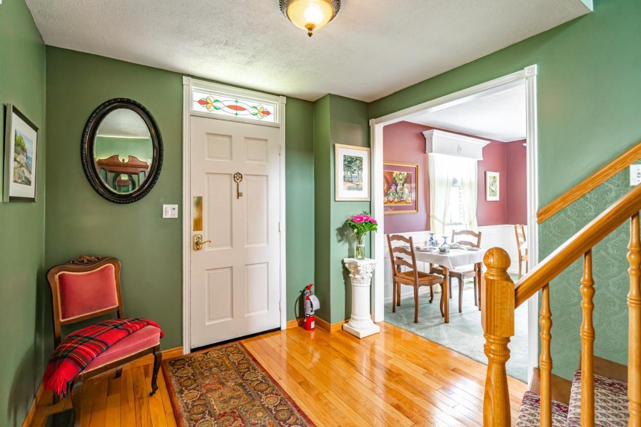 Abacot Hall Bed & Breakfast Niagara-on-the-Lake Bagian luar foto