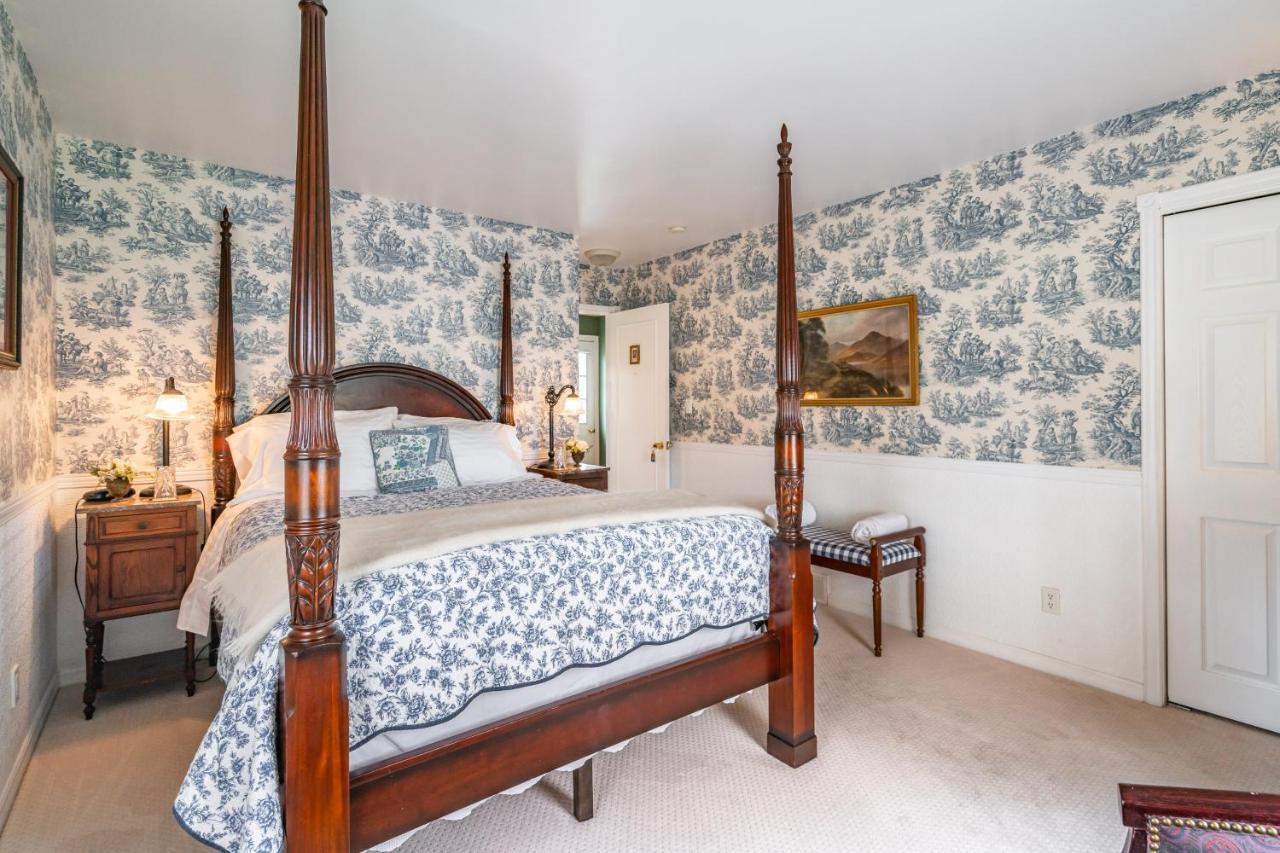 Abacot Hall Bed & Breakfast Niagara-on-the-Lake Bagian luar foto