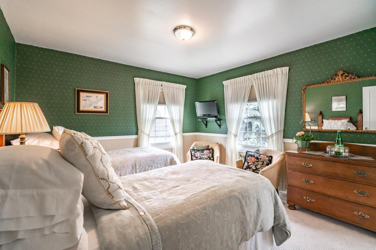Abacot Hall Bed & Breakfast Niagara-on-the-Lake Bagian luar foto